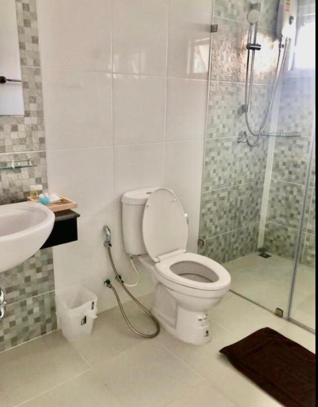 The Lux Ladprao 10 Banguecoque Exterior foto